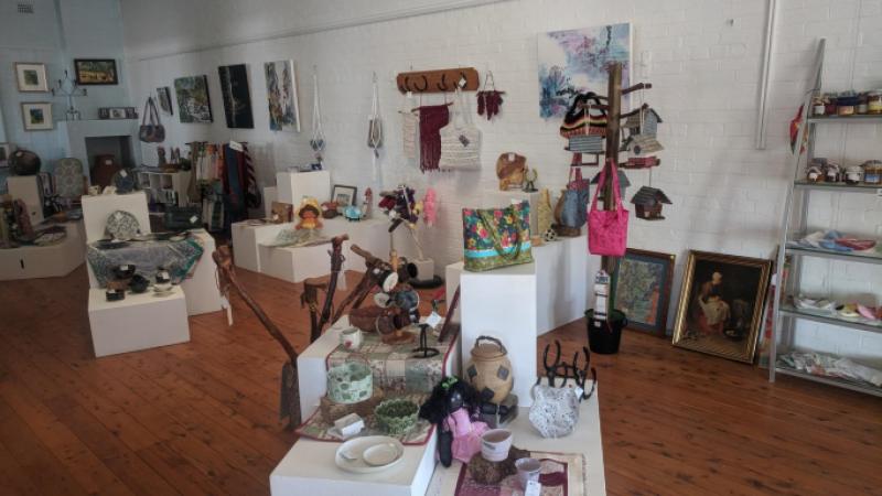 Clay Pan and Gallery re-opens - Barraba Community News